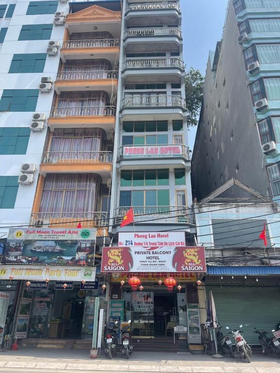 Private Balcony Hotel – Ha Long Bay